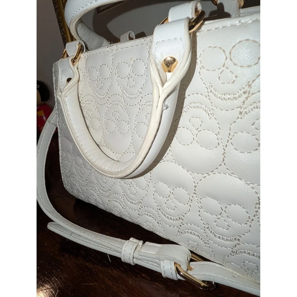 Betsey Johnson Cream‎ Quilted Skull Satchel Crossbody Bag Gold Chain Detail